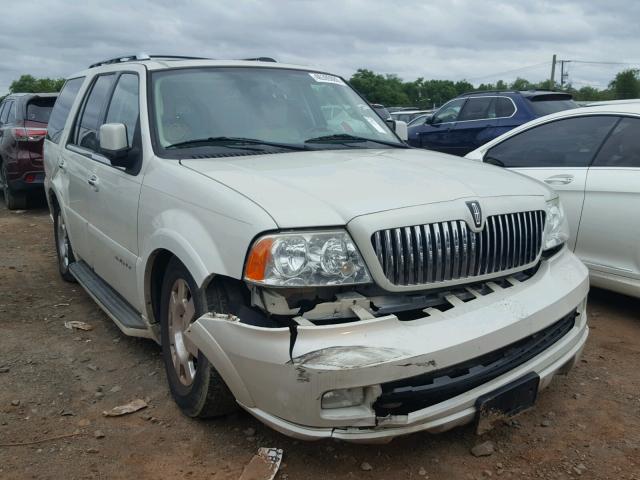 5LMFU285X6LJ14257 - 2006 LINCOLN NAVIGATOR WHITE photo 1