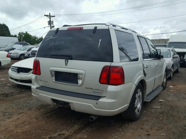 5LMFU285X6LJ14257 - 2006 LINCOLN NAVIGATOR WHITE photo 4