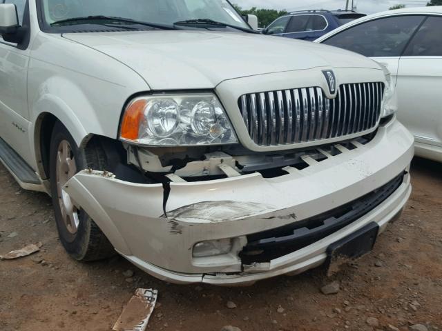 5LMFU285X6LJ14257 - 2006 LINCOLN NAVIGATOR WHITE photo 9