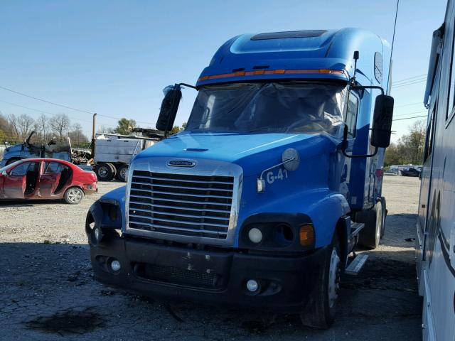 1FUJBBCK67LV80332 - 2007 FREIGHTLINER CONVENTION BLUE photo 2