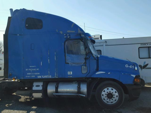 1FUJBBCK67LV80332 - 2007 FREIGHTLINER CONVENTION BLUE photo 9