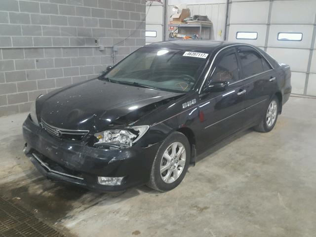 4T1BF30K45U100950 - 2005 TOYOTA CAMRY LE შავი ფოტო 2