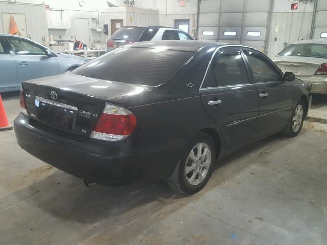 4T1BF30K45U100950 - 2005 TOYOTA CAMRY LE შავი ფოტო 4