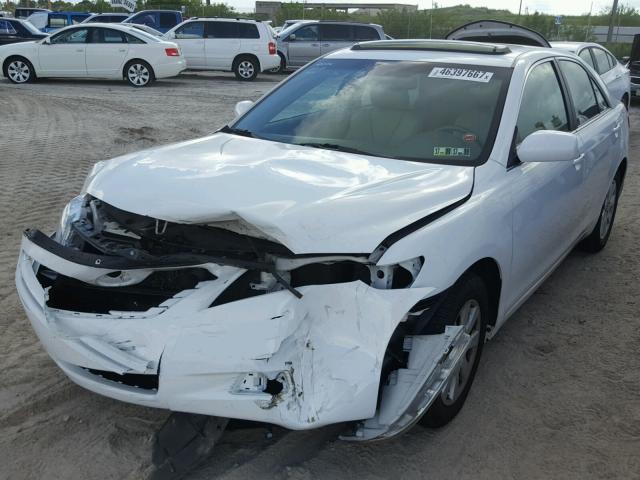 4T1BK46K68U561290 - 2008 TOYOTA CAMRY LE WHITE photo 2