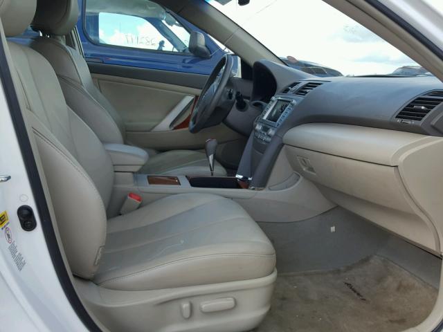 4T1BK46K68U561290 - 2008 TOYOTA CAMRY LE 白色 照片 5
