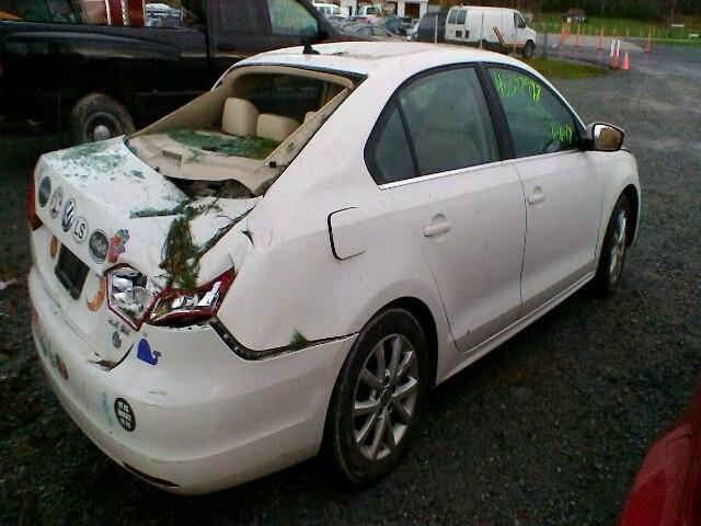 3VWDP7AJ7DM354143 - 2013 VOLKSWAGEN JETTA SE Ağ foto 4