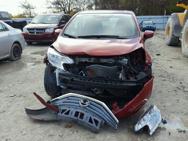 3N1CE2CP7FL382335 - 2015 NISSAN VERSA NOTE RED photo 9