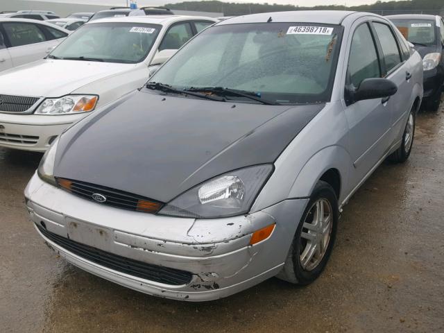 1FAFP34394W113675 - 2004 FORD FOCUS SE C SILVER photo 2