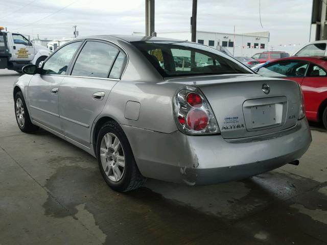 1N4AL11D45C325183 - 2005 NISSAN ALTIMA S SILVER photo 3