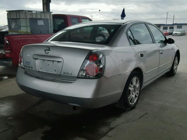 1N4AL11D45C325183 - 2005 NISSAN ALTIMA S SILVER photo 4