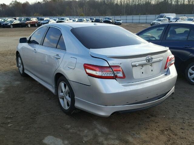 4T1BK3EK7BU125003 - 2011 TOYOTA CAMRY SE SILVER photo 3