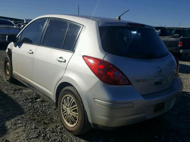 3N1BC13E28L376584 - 2008 NISSAN VERSA S GRAY photo 3