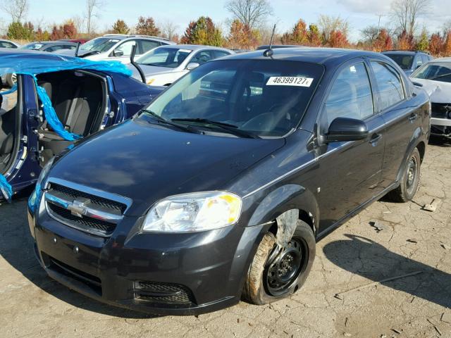 KL1TD56E49B626239 - 2009 CHEVROLET AVEO LS BLACK photo 2