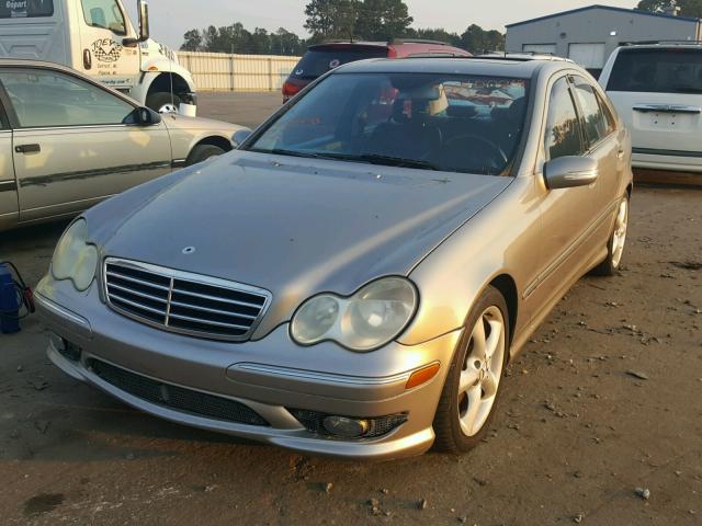 WDBRF40J25F646567 - 2005 MERCEDES-BENZ C 230K SPO GRAY photo 2