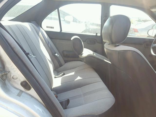 1Y1SK5262SZ028359 - 1995 GEO PRIZM BASE 白色 照片 6