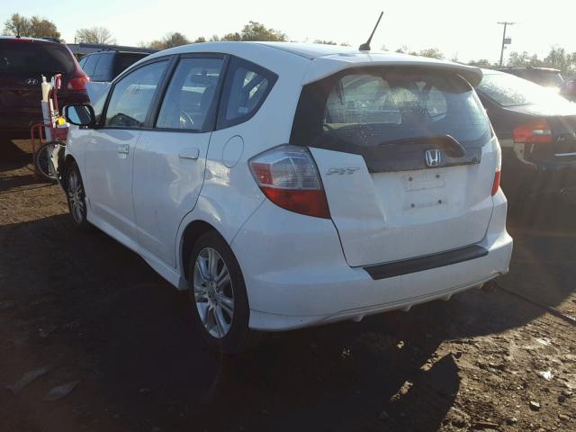 JHMGE88449S021634 - 2009 HONDA FIT SPORT WHITE photo 3