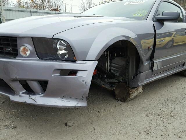 1ZVFT82H765221199 - 2006 FORD MUSTANG GRAY photo 9