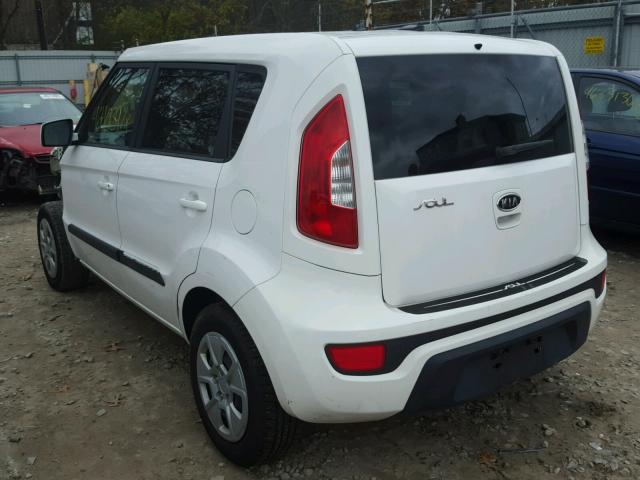 KNDJT2A55C7419300 - 2012 KIA SOUL WHITE photo 3