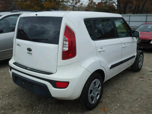 KNDJT2A55C7419300 - 2012 KIA SOUL WHITE photo 4