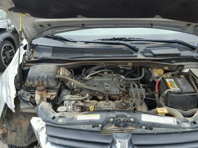 2D4RN5D12AR389288 - 2010 DODGE GRAND CARA SILVER photo 7