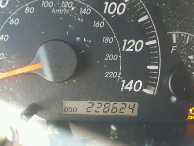 4T1BE32K26U699042 - 2006 TOYOTA CAMRY LE Silber Foto 8