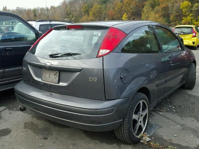 3FAFP31Z73R178258 - 2003 FORD FOCUS ZX3 GRAY photo 4