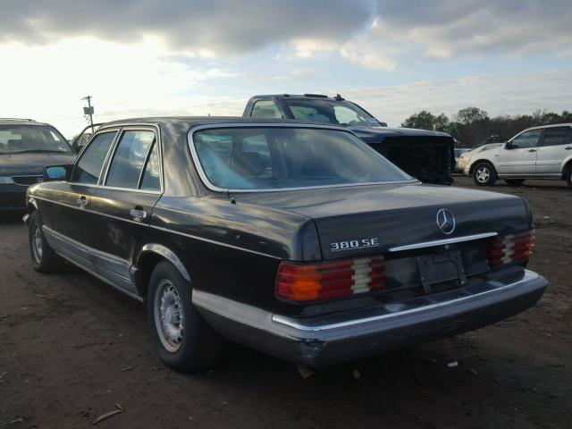 WDBCA32D3FA150987 - 1985 MERCEDES-BENZ 380 SE BLACK photo 3