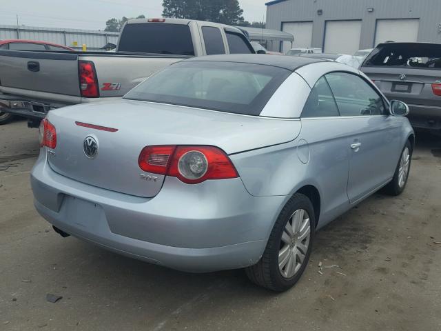 WVWAA71F97V029961 - 2007 VOLKSWAGEN EOS BASE SILVER photo 4