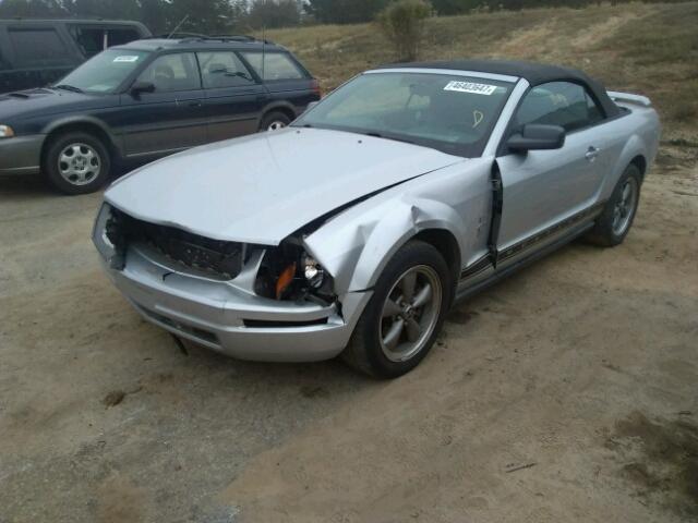 1ZVHT84N165228614 - 2006 FORD MUSTANG GRAY photo 2