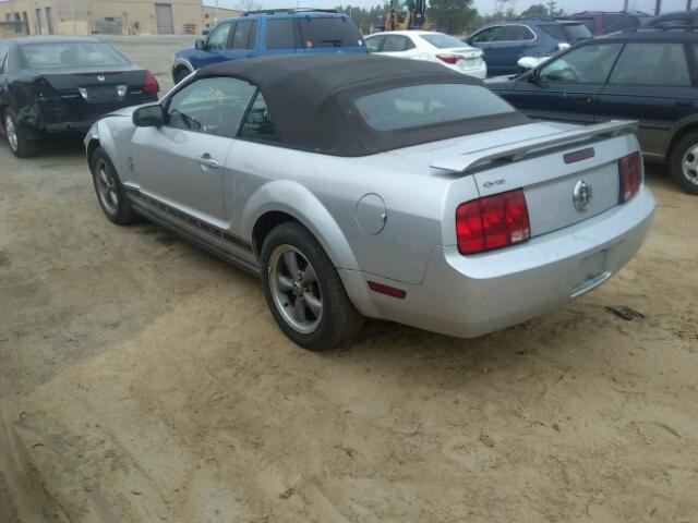 1ZVHT84N165228614 - 2006 FORD MUSTANG GRAY photo 3