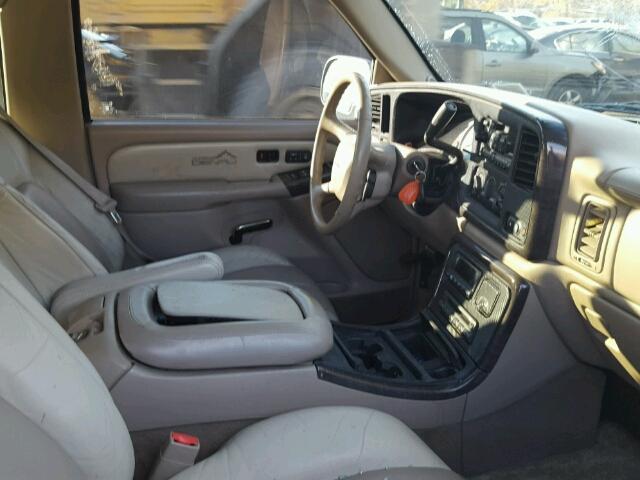 1GKEK63U32J157749 - 2002 GMC DENALI BEIGE photo 5