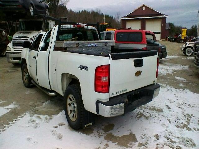 2GCEK19C991131884 - 2009 CHEVROLET SILVERADO WHITE photo 3