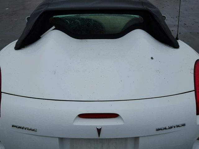 1G2MB35B36Y117089 - 2006 PONTIAC SOLSTICE WHITE photo 6