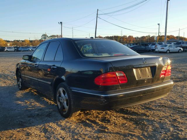 WDBJF70J42B485303 - 2002 MERCEDES-BENZ E 430 BLACK photo 3