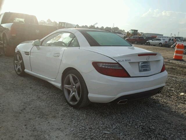 WDDPK3JA3GF118137 - 2016 MERCEDES-BENZ SLK 300 WHITE photo 3