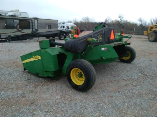 E00946F310099 - 2005 JOHN DEERE MOWER GREEN photo 2