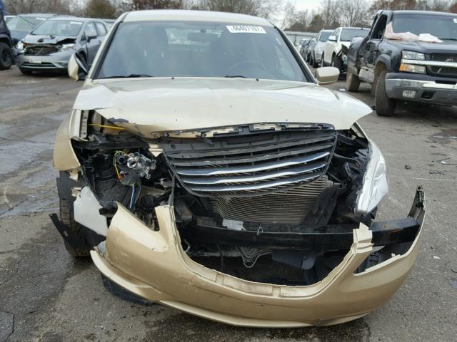 1C3BC1FG6BN504699 - 2011 CHRYSLER 200 GOLD photo 9