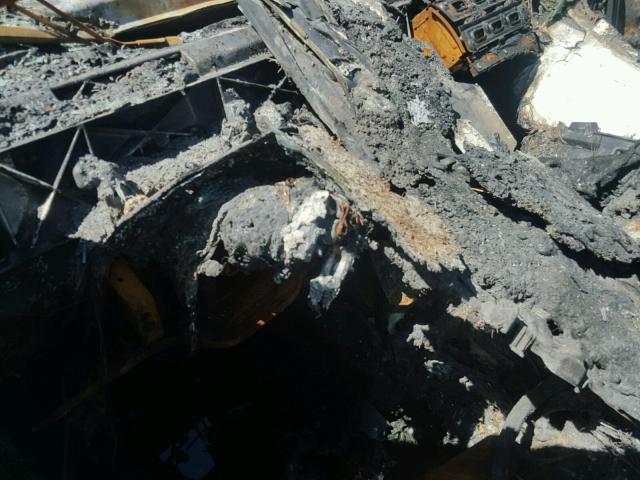 1G1ZC5EB9AF249359 - 2010 CHEVROLET MALIBU 1LT WHITE photo 8