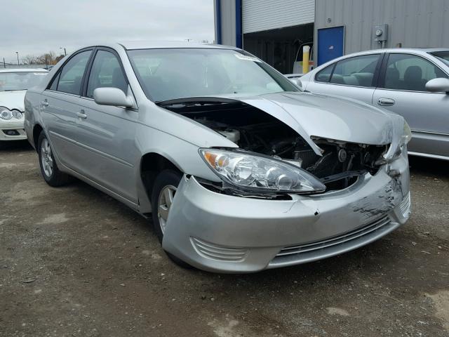 4T1BE30K65U571338 - 2005 TOYOTA CAMRY LE SILVER photo 1
