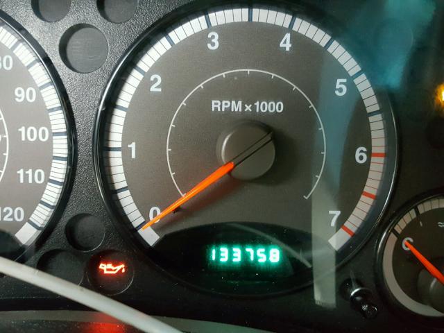 1J4GL48K27W675952 - 2007 JEEP LIBERTY SP GOLD photo 8