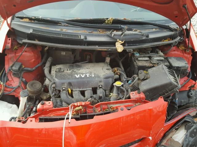 JTDKT903295227186 - 2009 TOYOTA YARIS RED photo 7