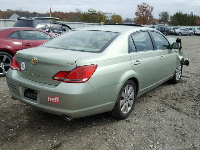 4T1BK36BX5U016392 - 2005 TOYOTA AVALON XL GREEN photo 4