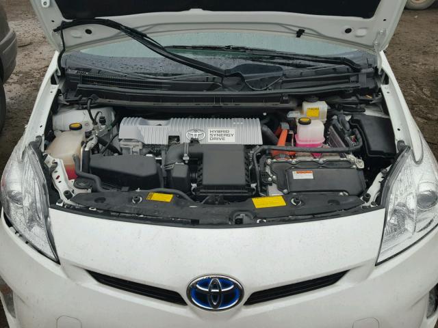 JTDKN3DUXE0367360 - 2014 TOYOTA PRIUS WHITE photo 7