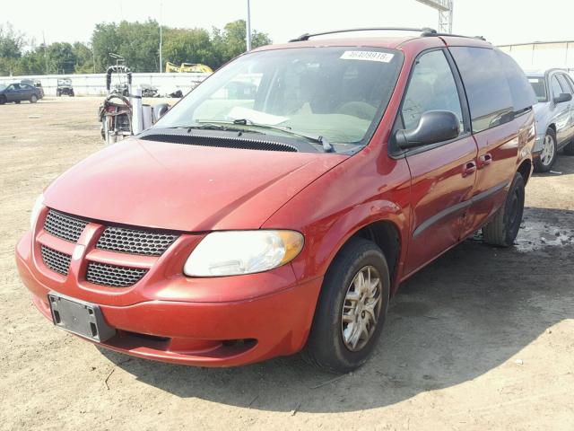 1B4GP45372B660612 - 2002 DODGE CARAVAN SP MAROON photo 2