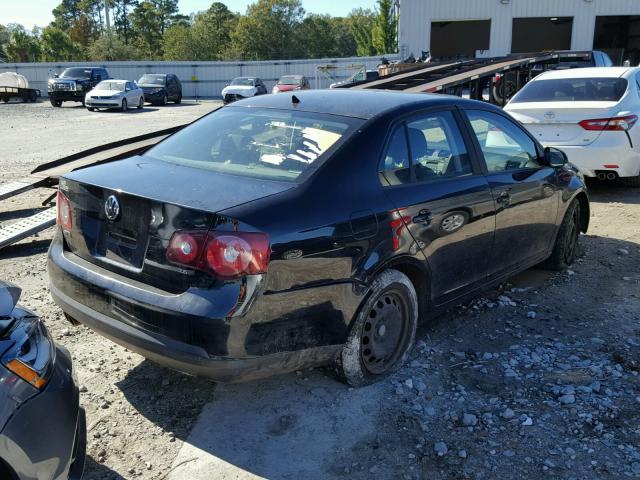 3VWJZ71K08M092431 - 2008 VOLKSWAGEN JETTA BLACK photo 4