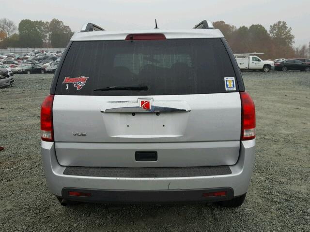 5GZCZ33D86S882873 - 2006 SATURN VUE SILVER photo 10