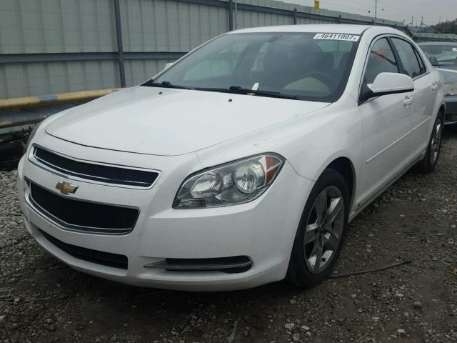 1G1ZH57B794261404 - 2009 CHEVROLET MALIBU 1LT WHITE photo 2