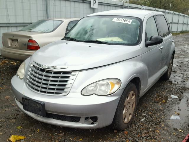 3A4FY58B97T550939 - 2007 CHRYSLER PT CRUISER SILVER photo 2