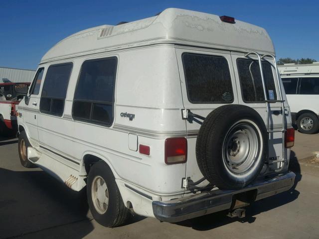 1GBEG25K5SF172472 - 1995 CHEVROLET G20 WHITE photo 3