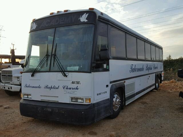 1M8GDM9A2NP044636 - 1992 MOTOR COACH INDUSTRIES TRANSIT BU WHITE photo 2